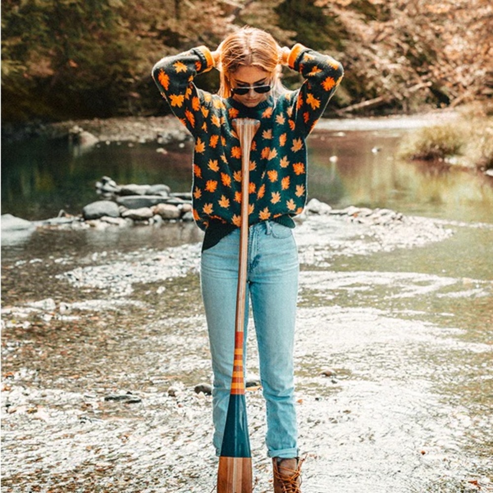 Kiel James Patrick Cozy Fall Leaf Sweater